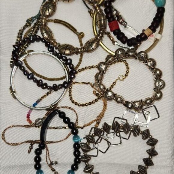 Lot of 15 costume bracelets - Picture 4 of 6